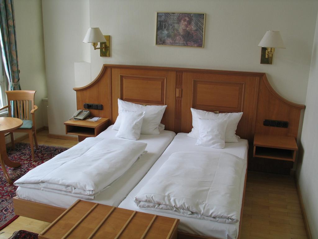 Roemischer Kaiser 3* Trier